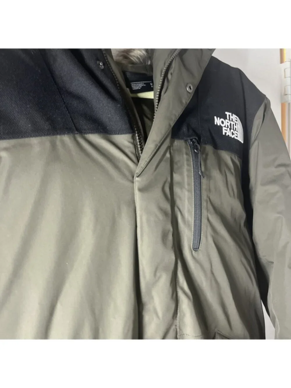 The North Face Faux Fur Removable Full Zip Down Jacket Olive Green Mens S Hooded